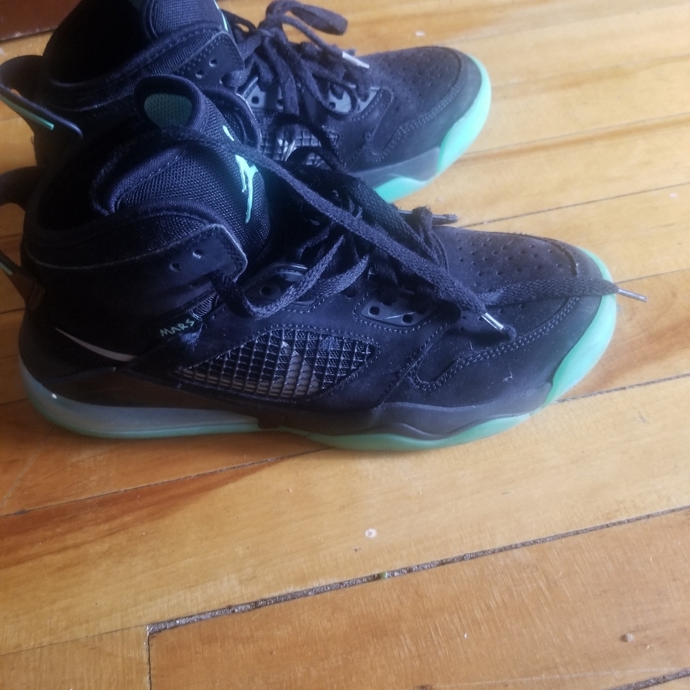 Jordan Mars 270 sneaker